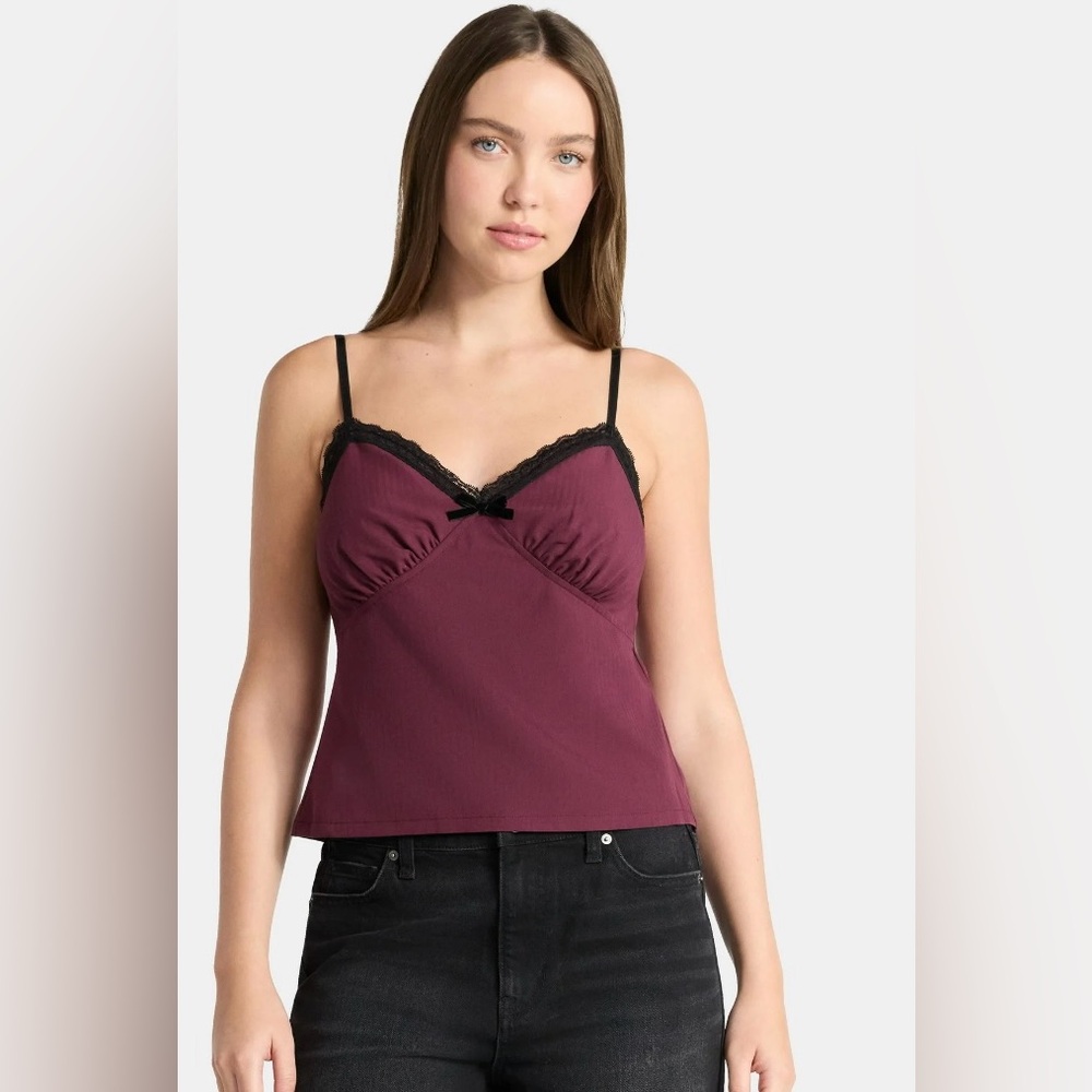 🔴 3/$12 No Boundaries Women's Dark Cherry and Black Lace Trim Top! NWT! Size M!